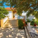 Lana Rab Apartament
