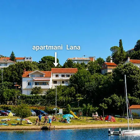 Lana Rab Apartament *