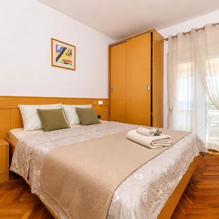 Lana Rab Apartament Kampor