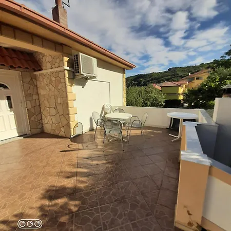 Apartmani Lana Rab Kampor