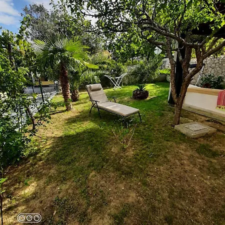 Daire Apartmani Lana Rab Kampor