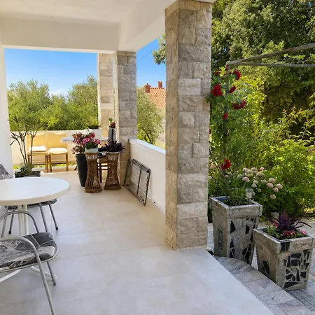 Apartament Lana Rab