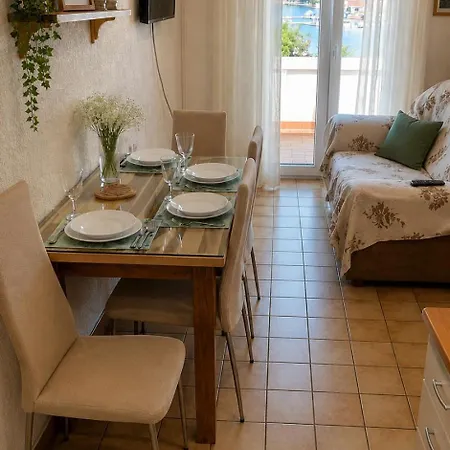 Lana Rab Apartament Kampor