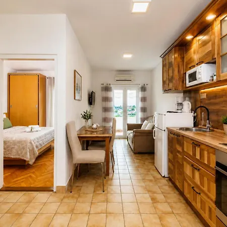 Apartament Lana Rab Kampor