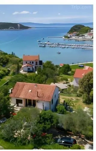 Lana Rab Apartament *